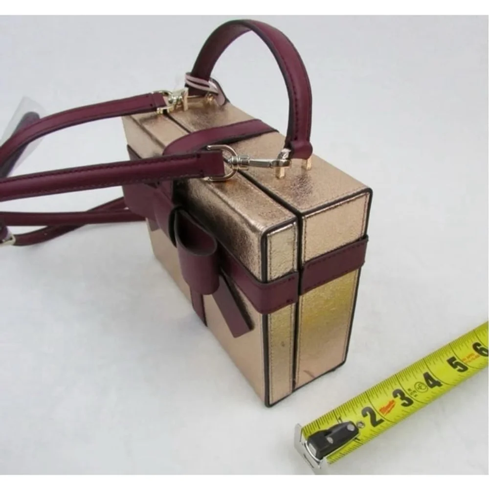 Kate Spade Wrapping Party Gift Box Present Gold rose crossbody bag